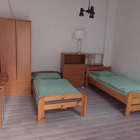 Dom V Centre Piestan *